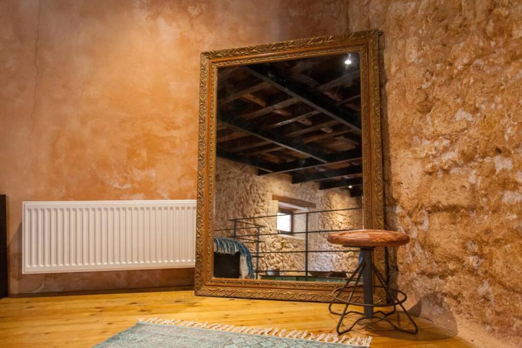 History And Charm Apartment Chania  Bagian luar foto