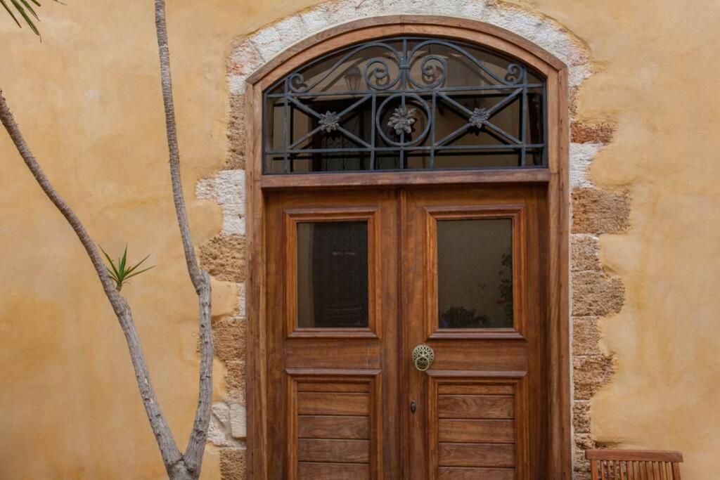 History And Charm Apartment Chania  Bagian luar foto
