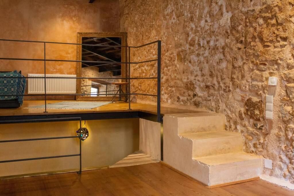 History And Charm Apartment Chania  Bagian luar foto