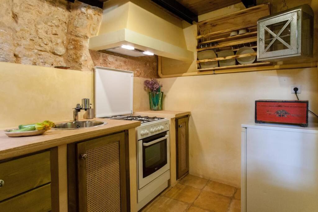 History And Charm Apartment Chania  Bagian luar foto
